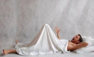 Gute Erektion bei einem Mann.