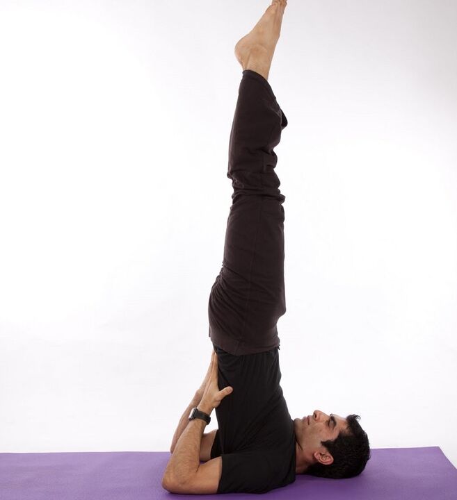 Birkenübung zur Steigerung der Kraft.